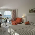 아파트호텔 Ona Marinas De 네르하