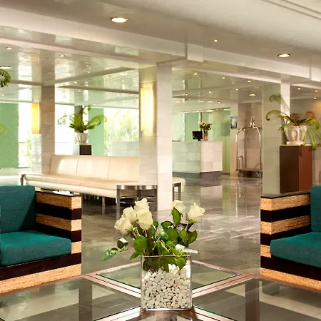 Apartahotel Marinas De Beach&spa Nerja