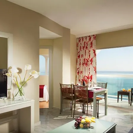 Apartahotel Marinas De Beach&spa 4*