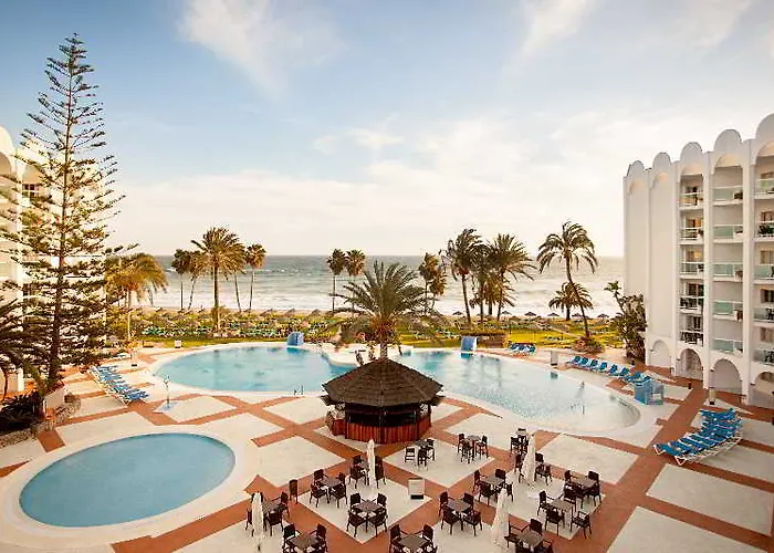 Apartahotel Marinas De Beach&spa 4*